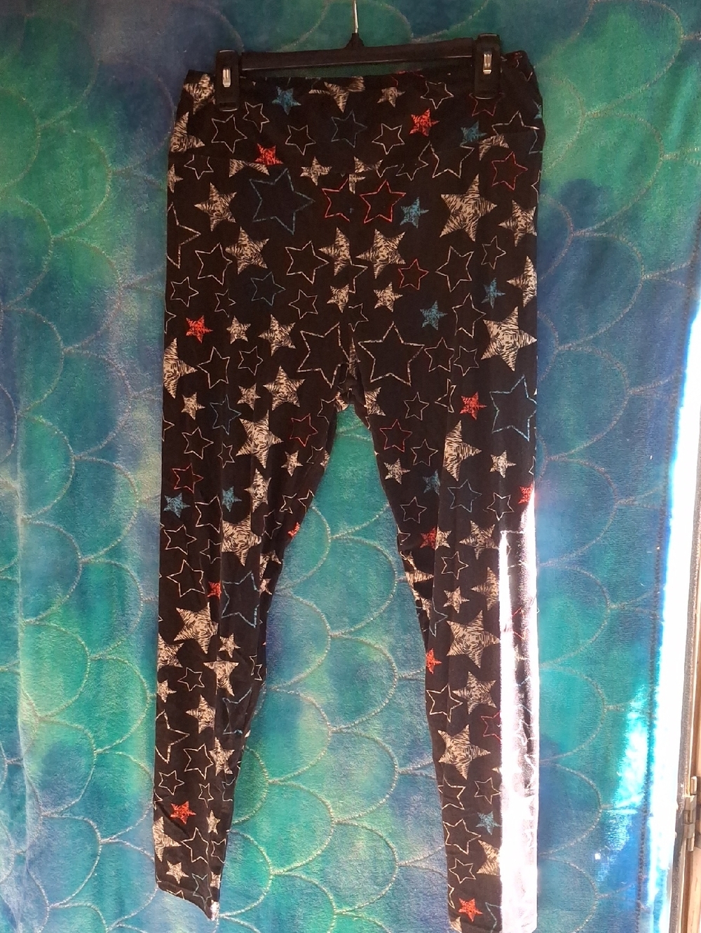 LuLaRoe Black Star-Print Leggings with Red, Blue, White Stars